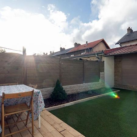 Ferienwohnung Le Graphite Auboue Exterior foto