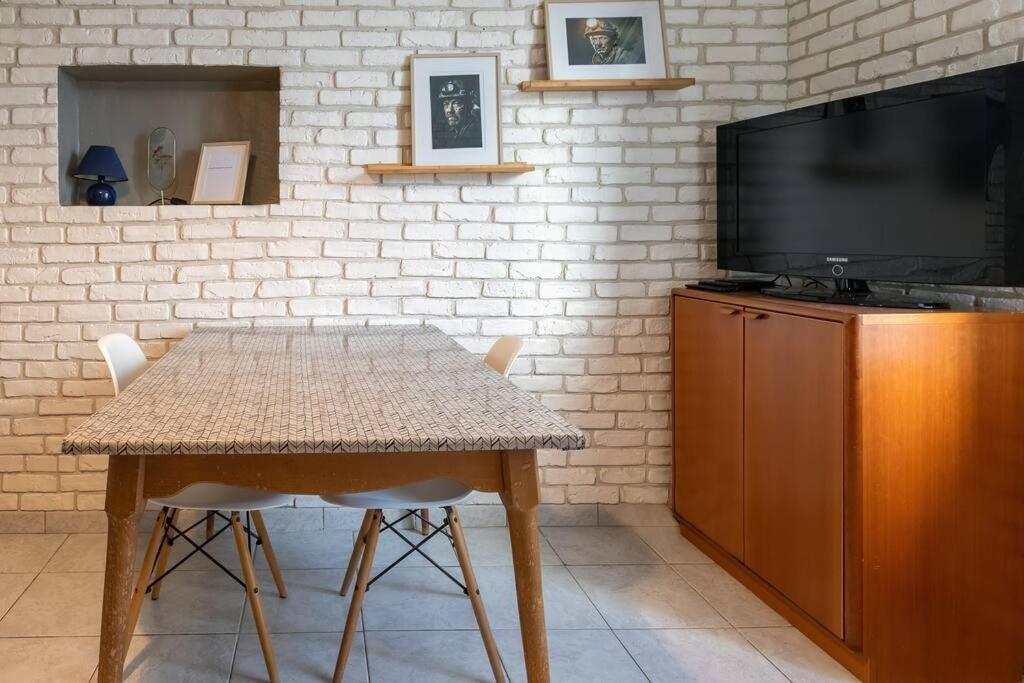 Ferienwohnung Le Graphite Auboue Exterior foto